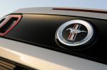 Ford Mustang V6 2012 года